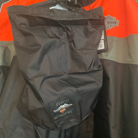 Harley Davidson Rain Suit, New with tags! - Picture 2 of 10